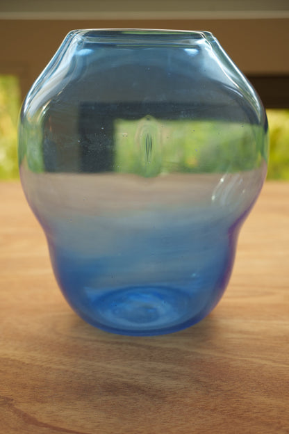 man-o-war vase