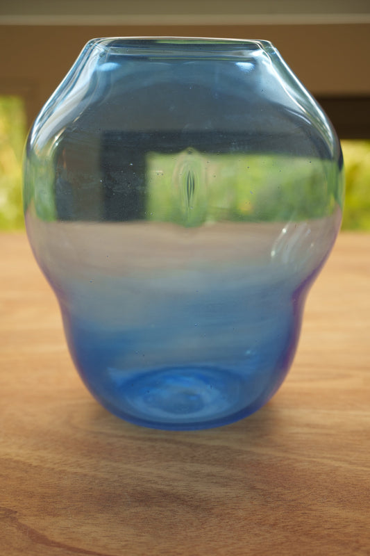 man-o-war vase