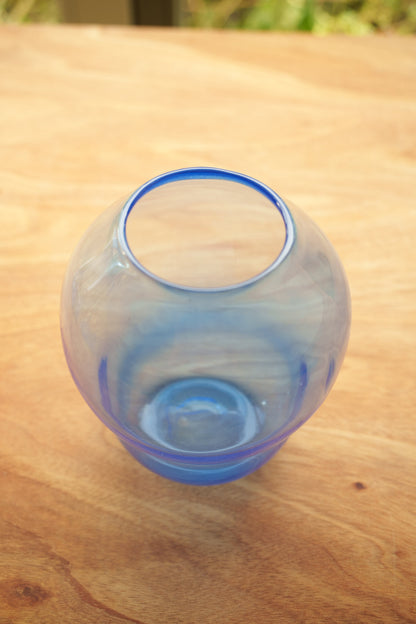 man-o-war vase